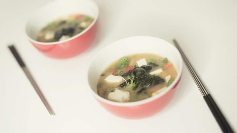 Miso Suppe - eine traditionelle japanische Spezialität - Kräuterkeller