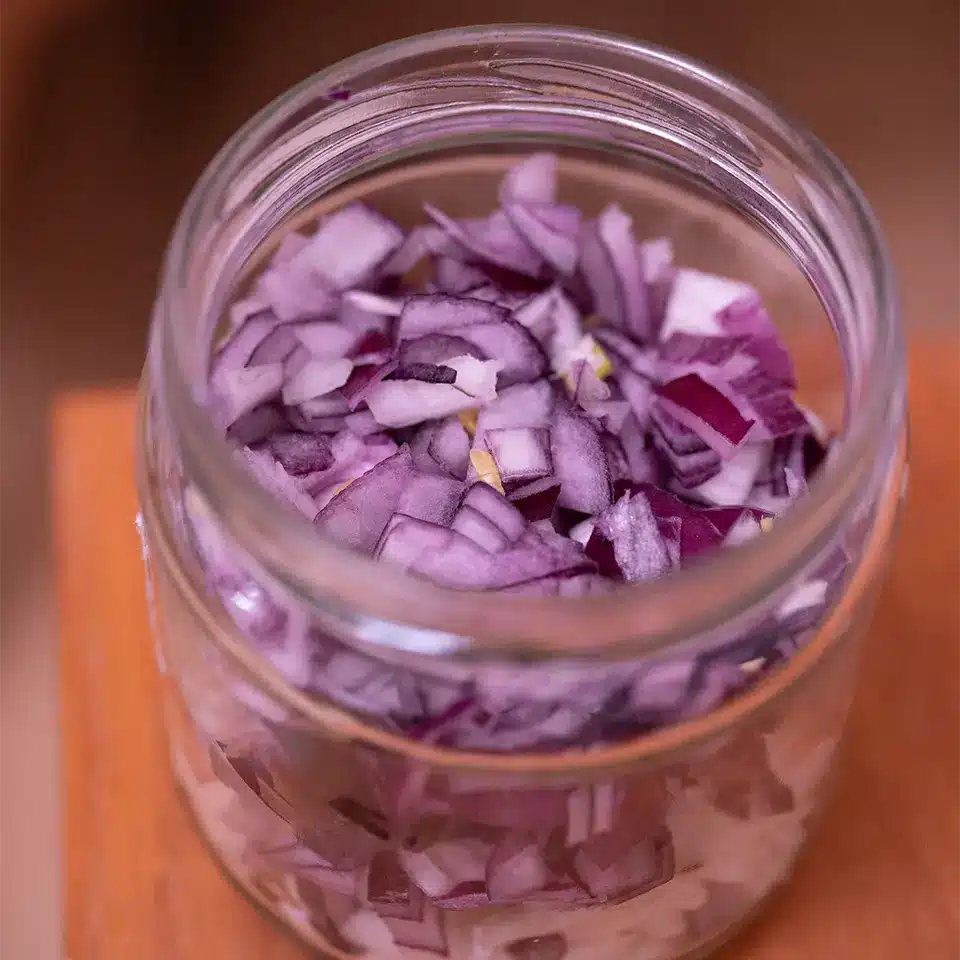 Geschnittene rote Zwiebeln